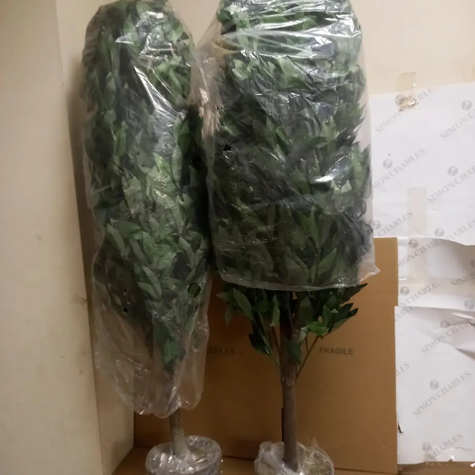 LEAF DECORATIVE TREE - COLLECTION ONLY