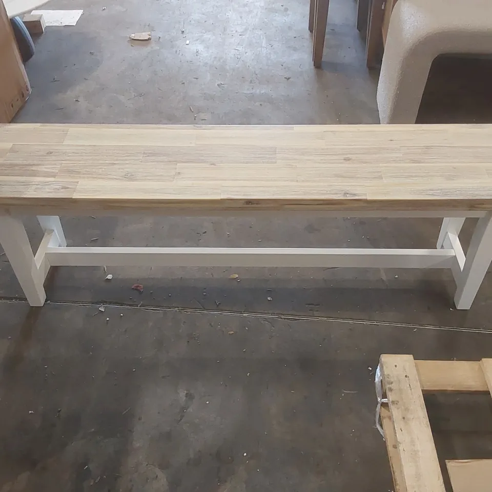 DESIGNER WOODEN BENCH