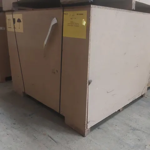 PALLET CONTAINING COMMERCIAL DISPLAY UNIT PARTS