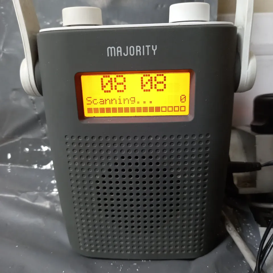 MAJORITY PORTABLE DAB RADIO