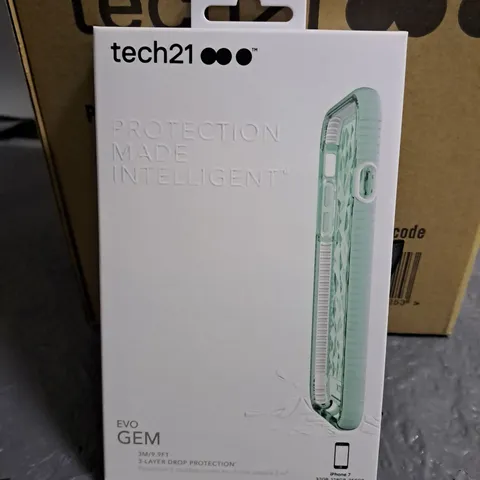 LOT OF 5 BRAND NEW 100-PACK BOXES OF TECH 21 EVO GEM IPHONE 7 MOBILE PHONE CASES IN GREEN  