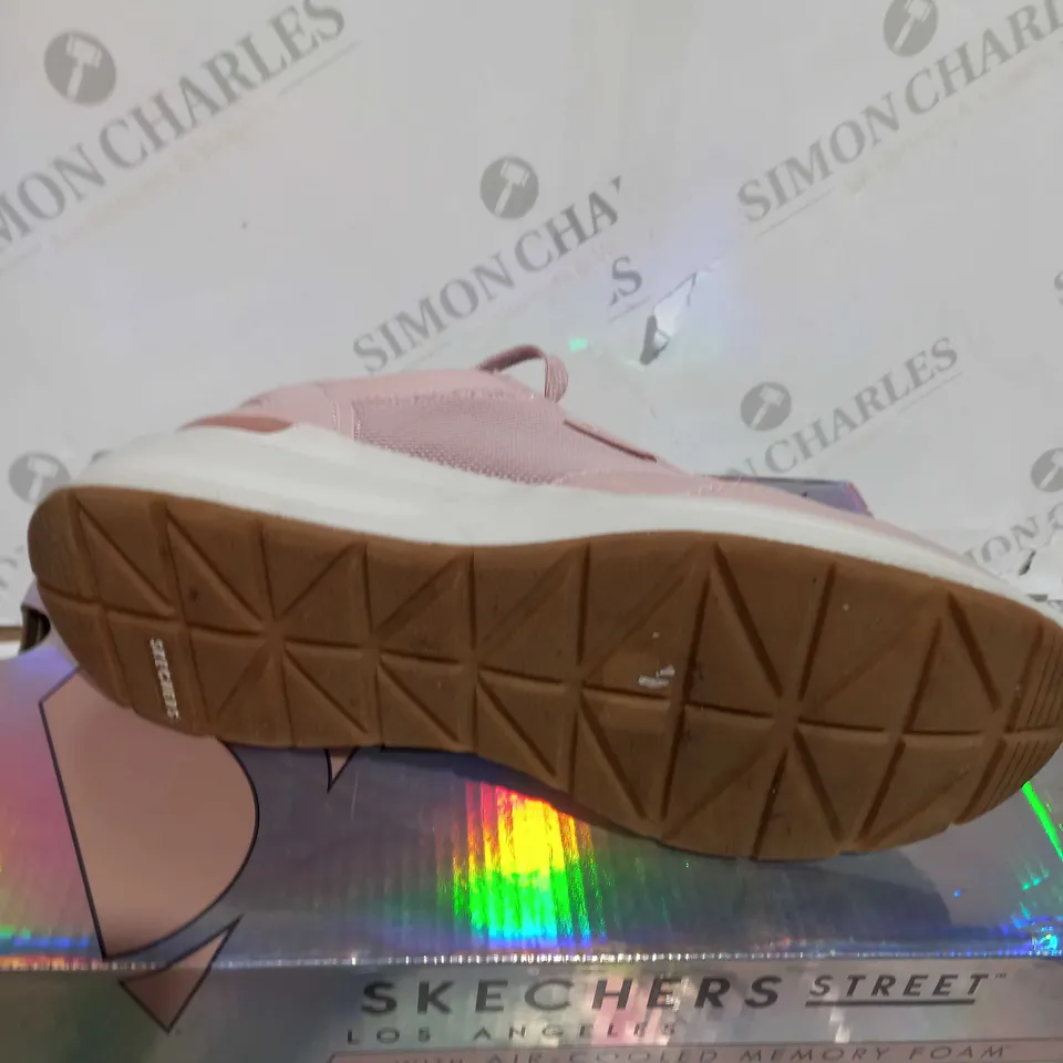 OUTLET SKECHERS LOS ANGELES AIR COOLING MEMORY FOAM - SIZE 5