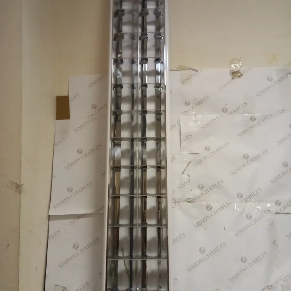 BRAND NEW BATTEN 35W LIGHT (BSM235/HF/AAL/X) - COLLECTION ONLY