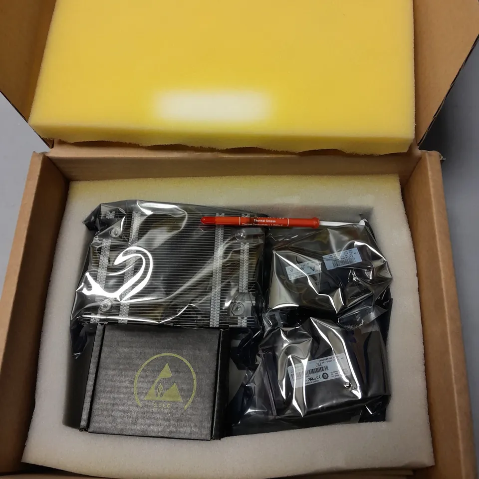 HP (712733-B21) PROLIANT DL360P G8 - INTEL XEON E5-2630V2 CPU KIT (712733-S21)