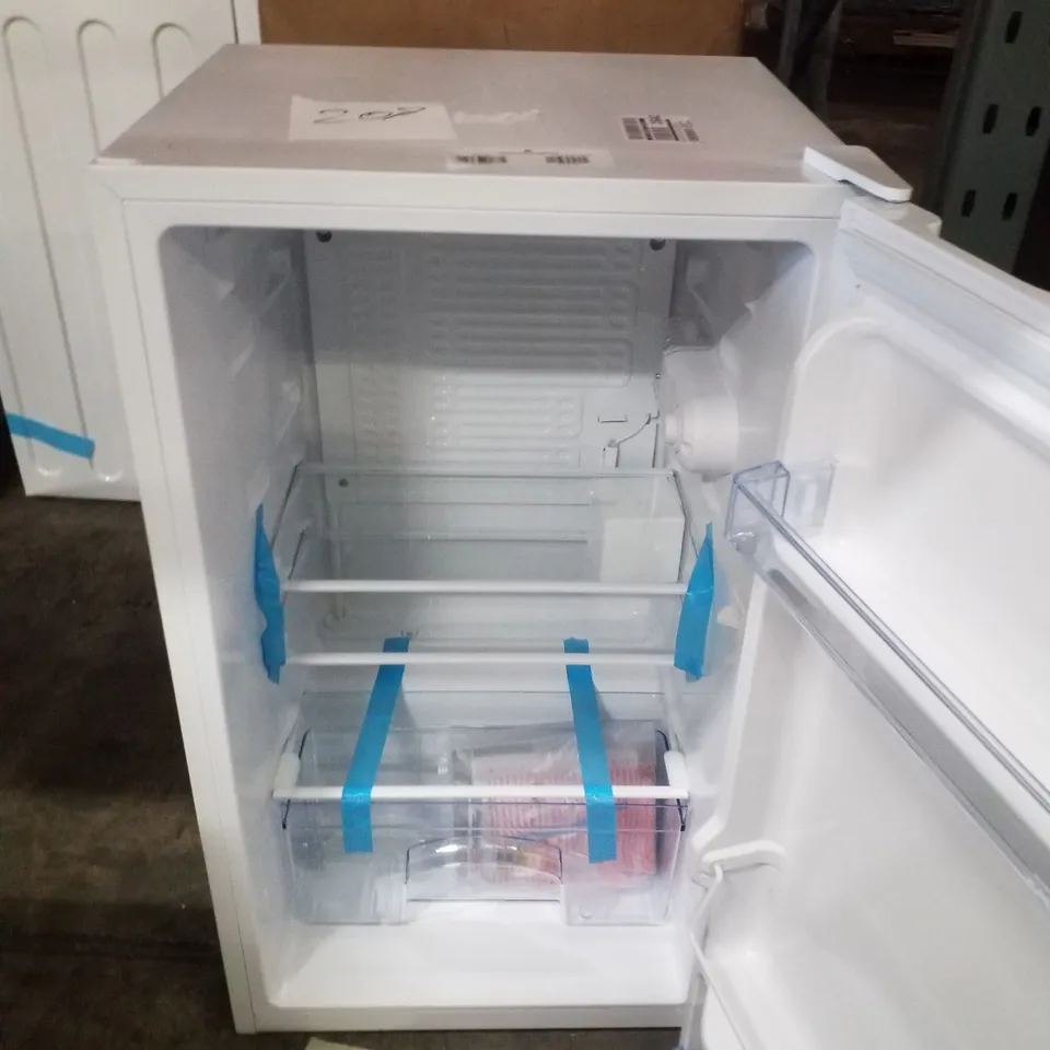 BOXED SWAN SR156150W 47CM UNDER-COUNTER FREEZER - WHITE