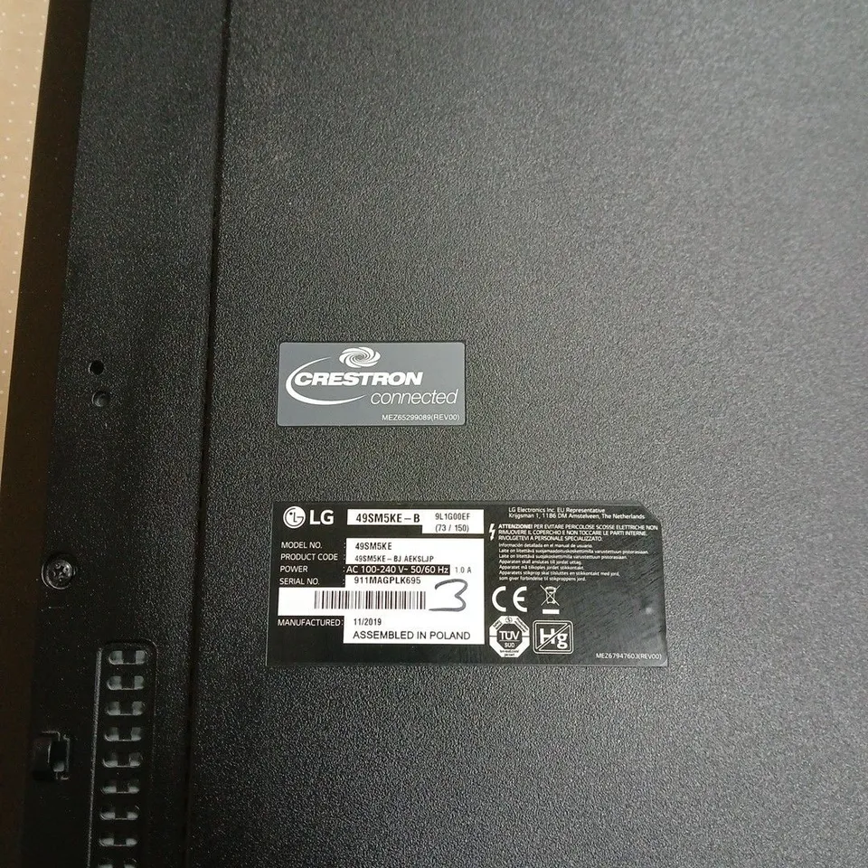 LG 49SM5KE-B 49-INCH COMMERCIAL DISPLAY MONITOR BOXED. NO POWER SUPPLY OR ACCESSORIES.