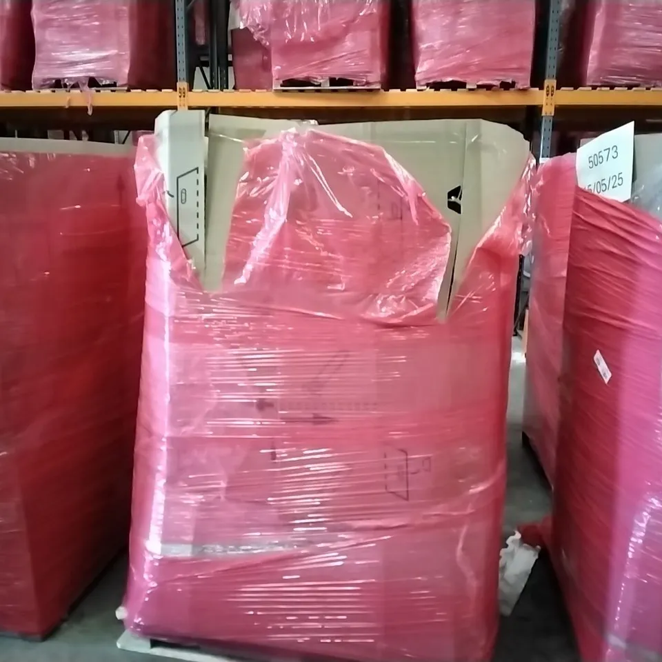 PALLET OF ASSORTED ITEMS TO INCLUDE: 40 INCH TRAMPOLINE, RUGS, GAMING MOUSE PAD, VINYL ADHESIVE FLOOR PLANKS, PULL UP BAR ECT