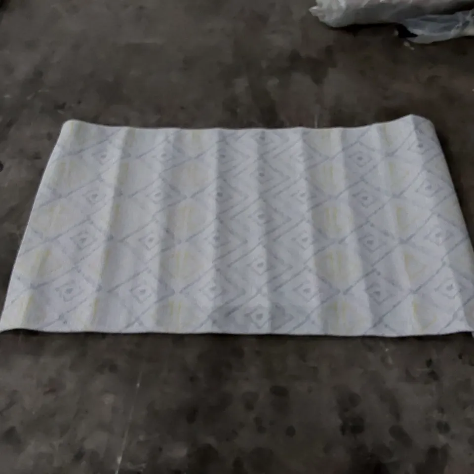 LAMAVOLA LINE RUG YELLOW/GREY // SIZE: 80 X 150cm