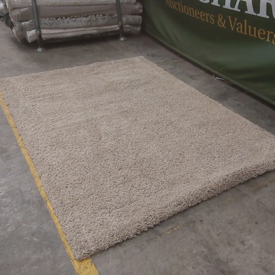 QUALITY DESIGNER AREA RUG - APPROXIMATELY 275 x 200cm