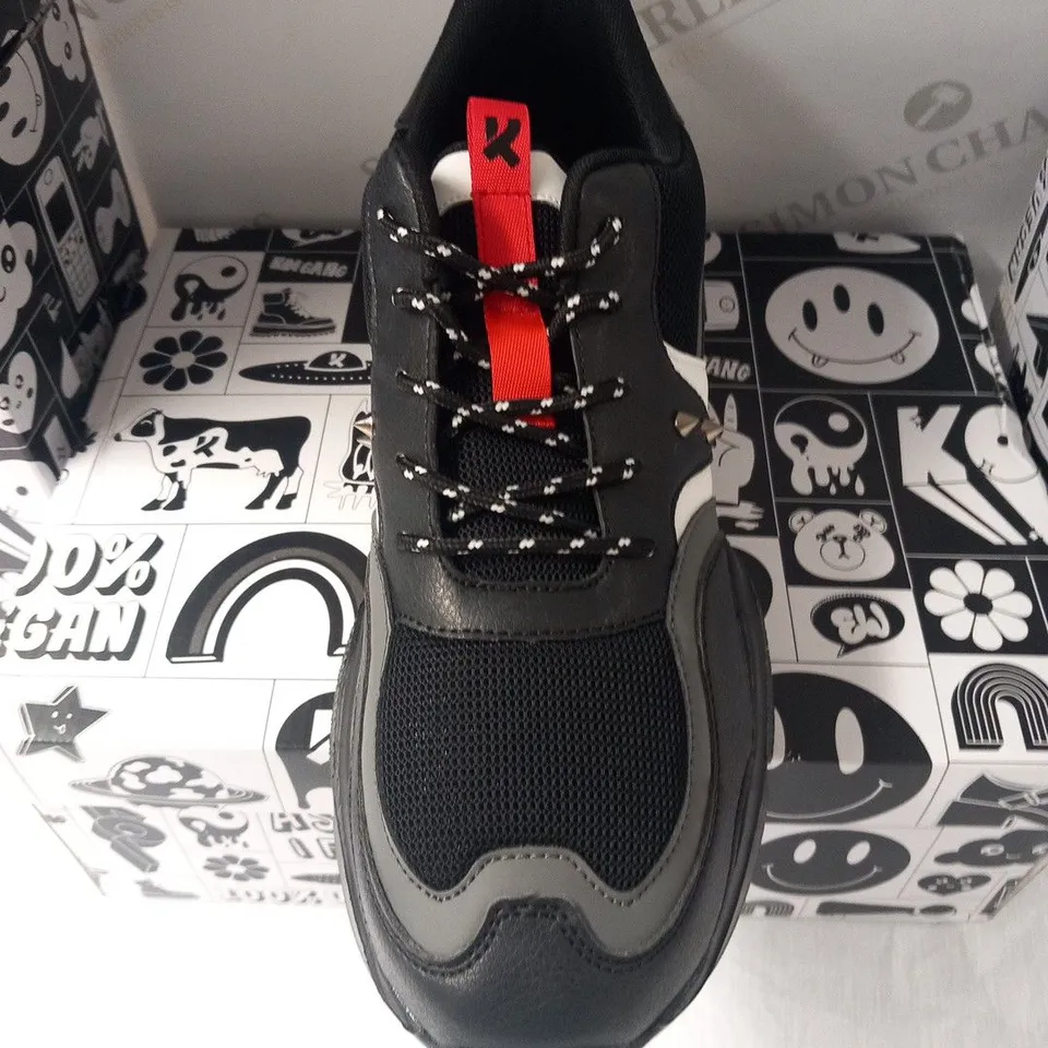 BRAND NEW BOXED PAIR OF KOI HYPER MEN'S BLACK NEUTRON TRAINERS SIZE 12