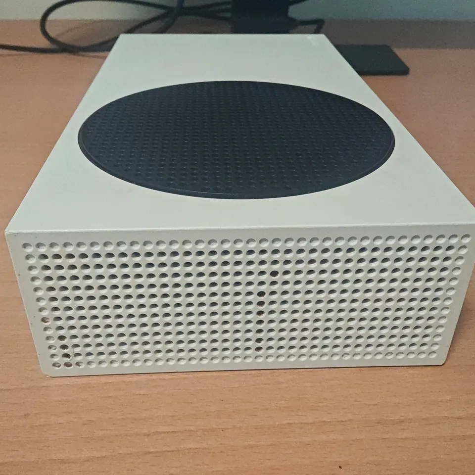 UNBOXED XBOX SERIES S DISC FREE CONSOLE