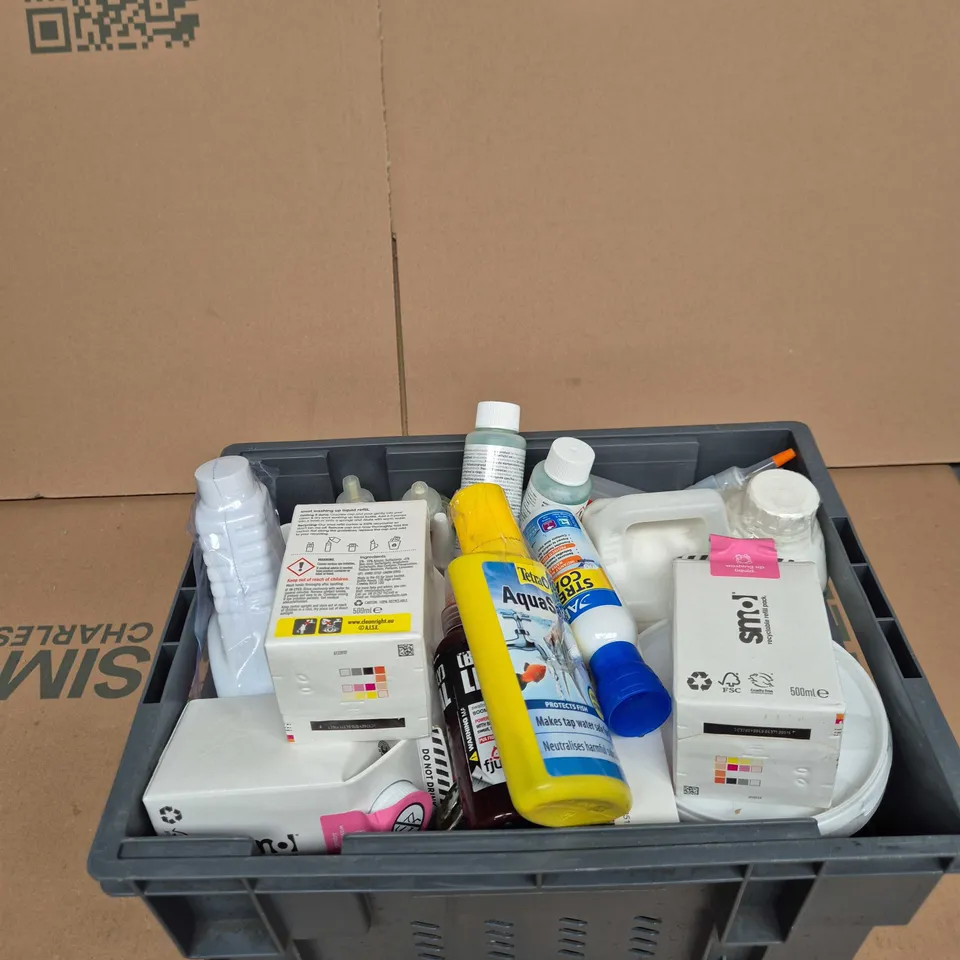 TOTE F APPROXIMATLEY 10 ASSORTED ITEMS INCLUDING SMOL WASHING UP LIQUID REFILL, API STRESS COAT AND TETRA AQUA SAFE