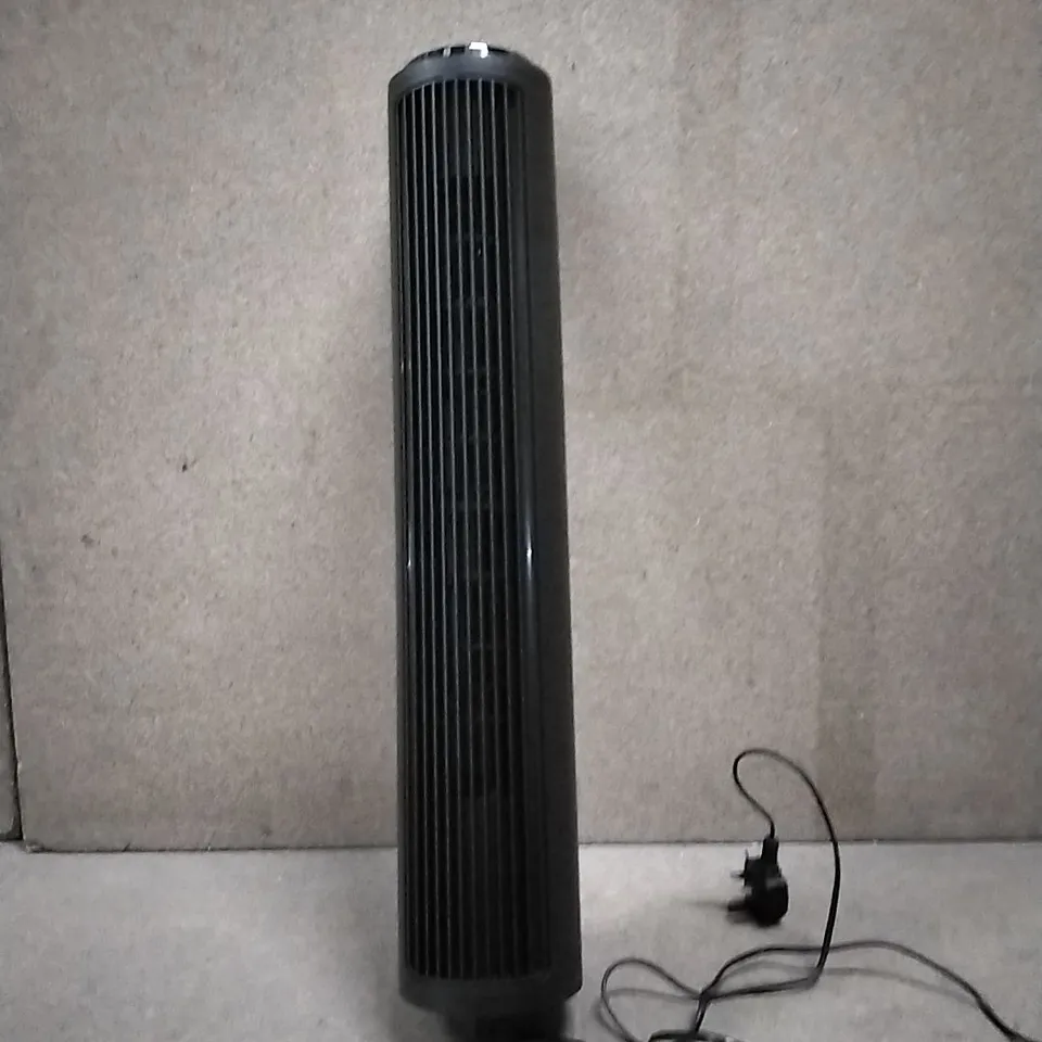 BOXED BLACK & DECKER SMART TOWER FAN 