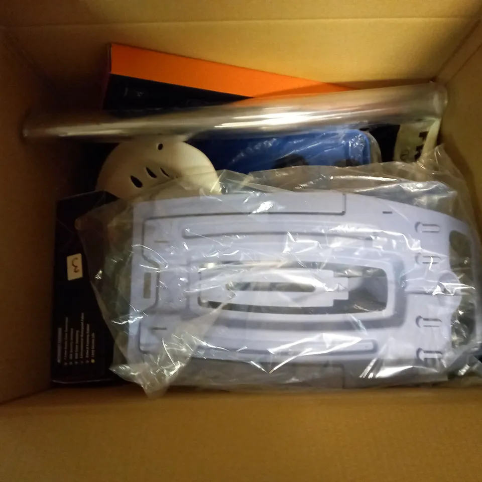 BOX OF APPROXIMATELY 10 HOUSEHOLD ITEMS TO INCLUDE KITCHEN FAUCET, FOOTBALL GOAL SET, EXERCISE EQUIPMENT, ETC