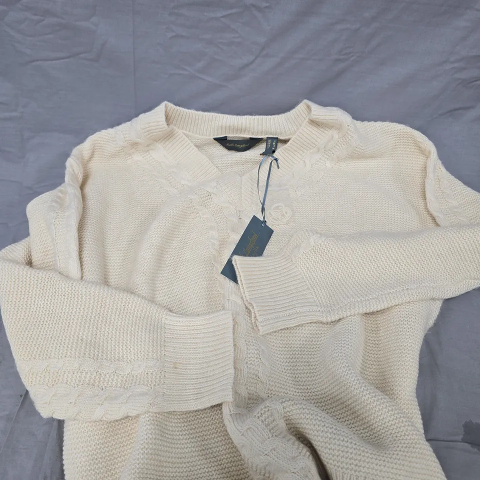 RUTH LANGFORD CREAM KNIT SWEATER – M