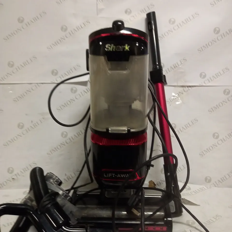 SHARK UPRIGHT VACUUM CLEANER 