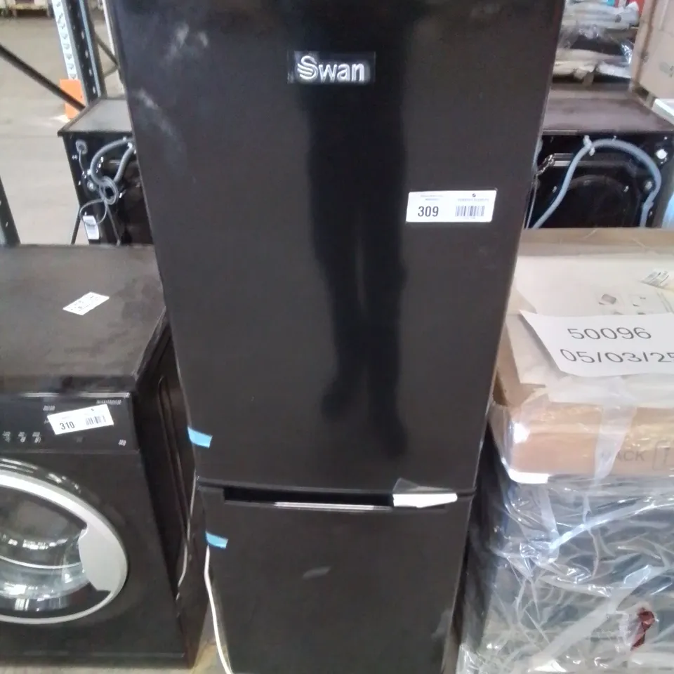 SWAN SR15690B 48CM WIDE, 50/50 SPLIT FRIDGE FREEZER - BLACK