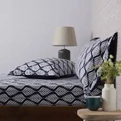 COZEE HOME FLANNELSOFT 4 PIECE SHEET & PILLOWCASE COLLECTION NAVY DOUBLE