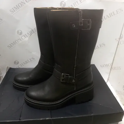 BOXED JAGGER BLACK KNEE BOOTS - SIZE 4