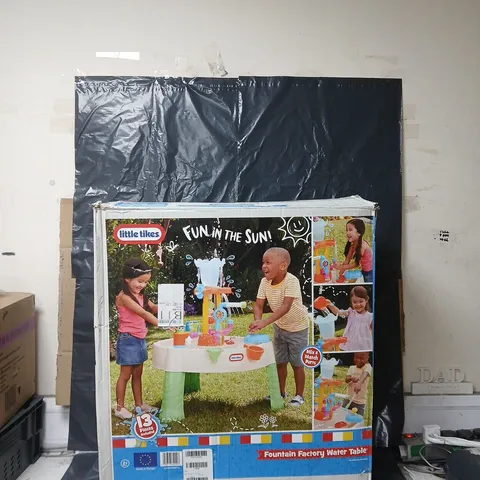BOXED LITTLE TIKES FOUNTAIN FACTORY WATER TABLE