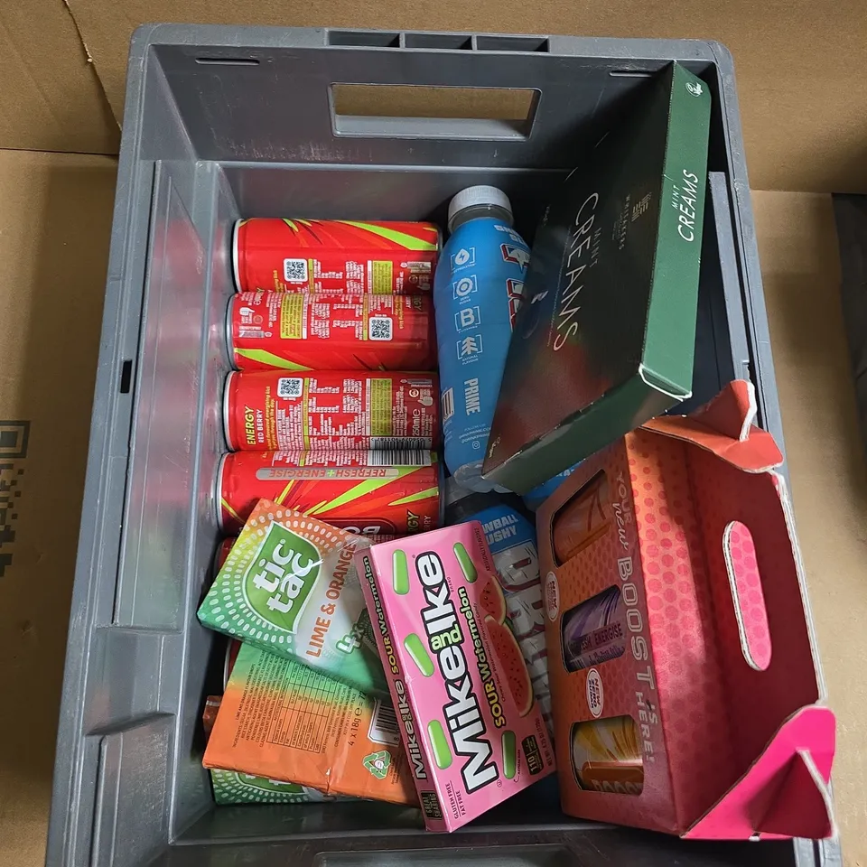 A TOTE OF MIX ITEMS TO INCLUDE LIMITED EDITION BOOST ENERY DRINKS, PRIME AND MORE