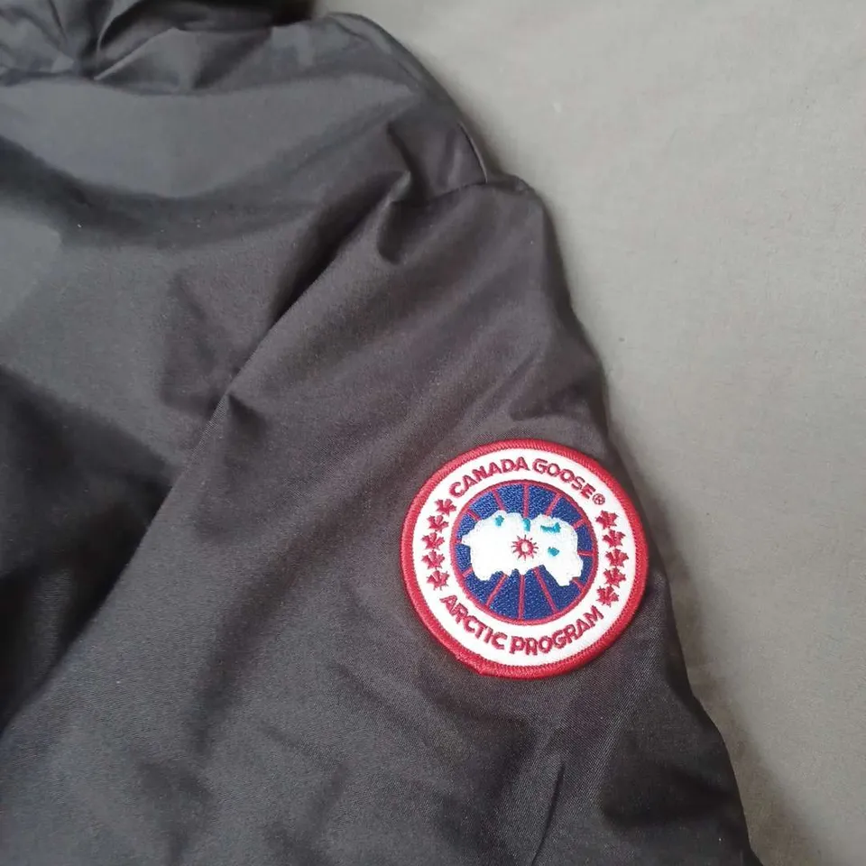 CANADA GOOSE FULL ZIP COAT SIZE UNSPECIFIED