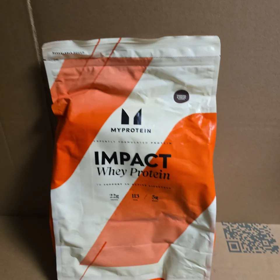 MYPROTEIN IMPACT WHEY PROTEIN - COOKIES & CREAM 