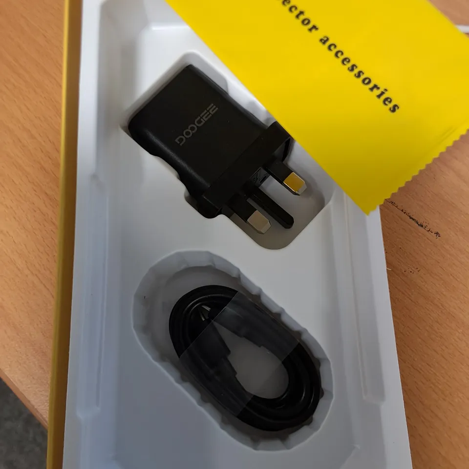 BOXED DOOGEE V-MAX PLUS 512GB IN OBSIDIAN BLACK