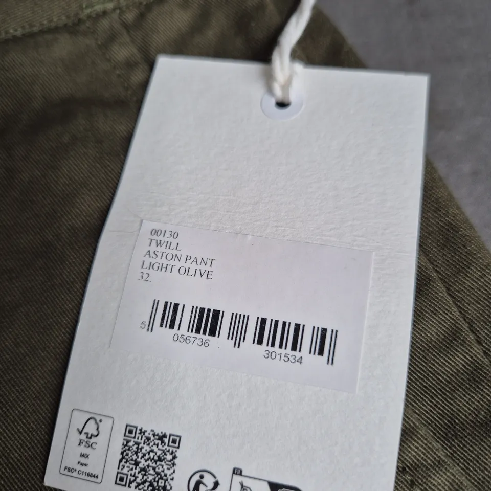 UNIVERSAL WORKS ASTON PANT – LIGHT OLIVE TWILL, UK 32