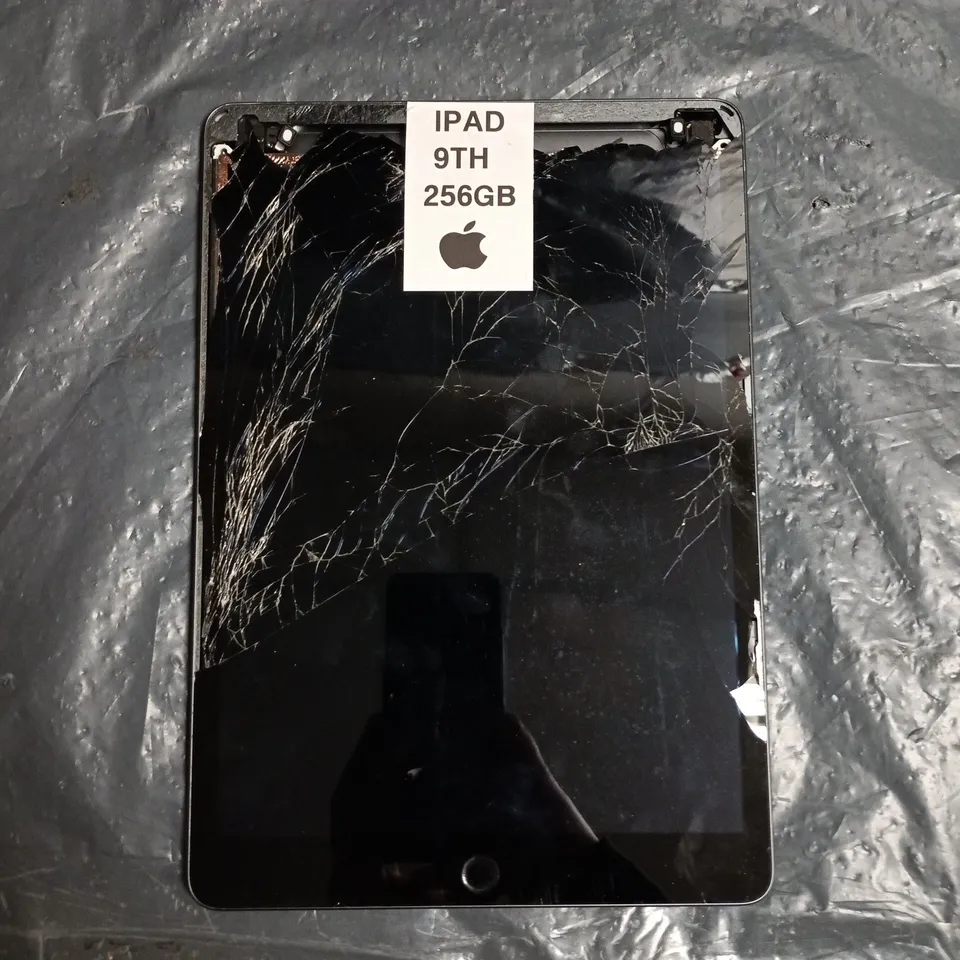 APPLE IPAD TABLET - A2602