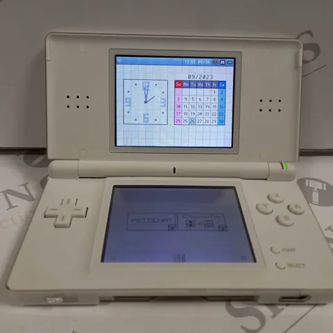 NINTENDO DS LITE - WHITE