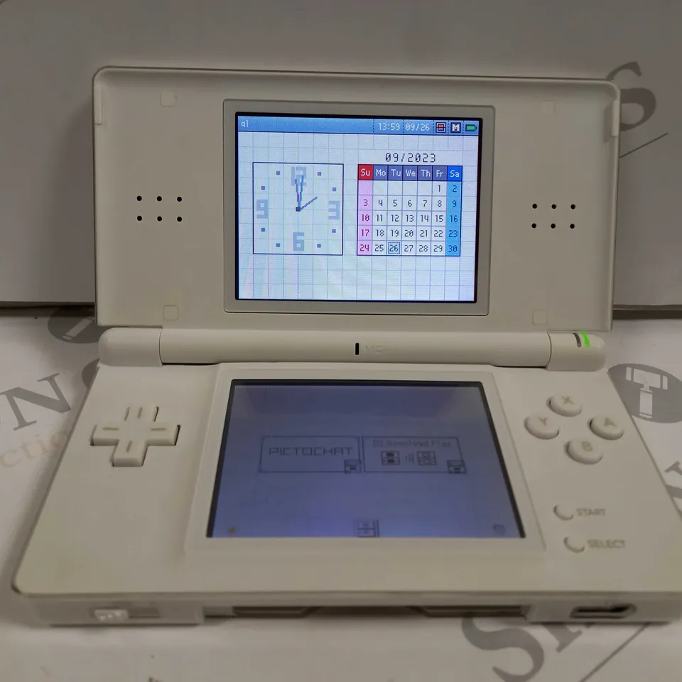 NINTENDO DS LITE - WHITE 