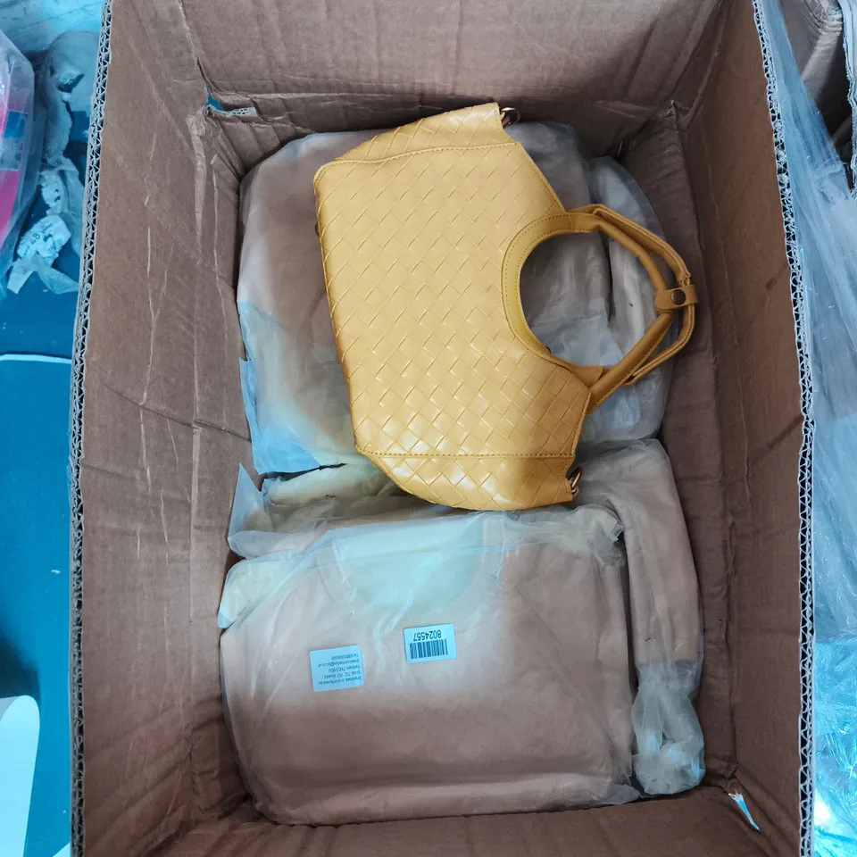 BOX OF APPROXIMATELY 15 X YELLOW WOVEN HANDBAG WITH TOP HANDLES 