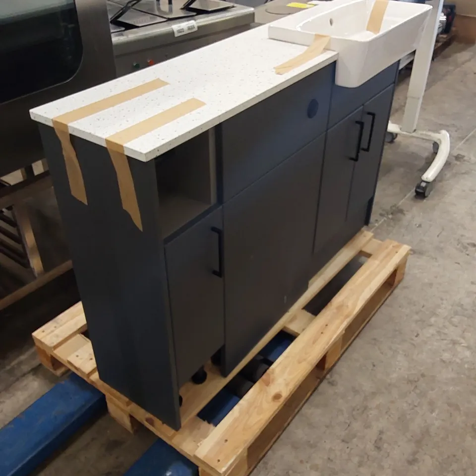 DESIGNER BATHROOM UNIT WITH SINK BASIN