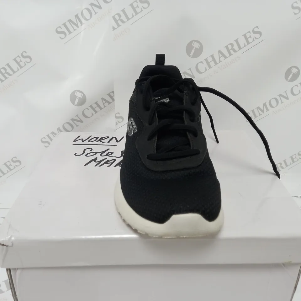 PAIR OF SKECHERS AIR DYNAMITE TRAINERS BLACK SIZE 4