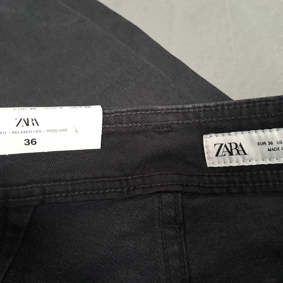 ZARA SLIM FIT BLACK JEANS SIZE 36