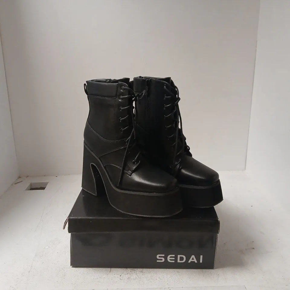 SEDAI BLACK PLATFORM LACE-UP BOOTS – WOMEN'S, BOXED UK 6
