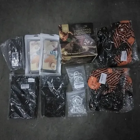 PALLET OF ASSORTED ITEMS INCLUDING AYA ROLLER KIT, HEALTH AZ BRUSH HEADS, LUXURY CHRISTMAS PUDDING, MTB PHONE CASE, ATTIKEE NECK WARMER, DOG HALLOWEEN COSTUME