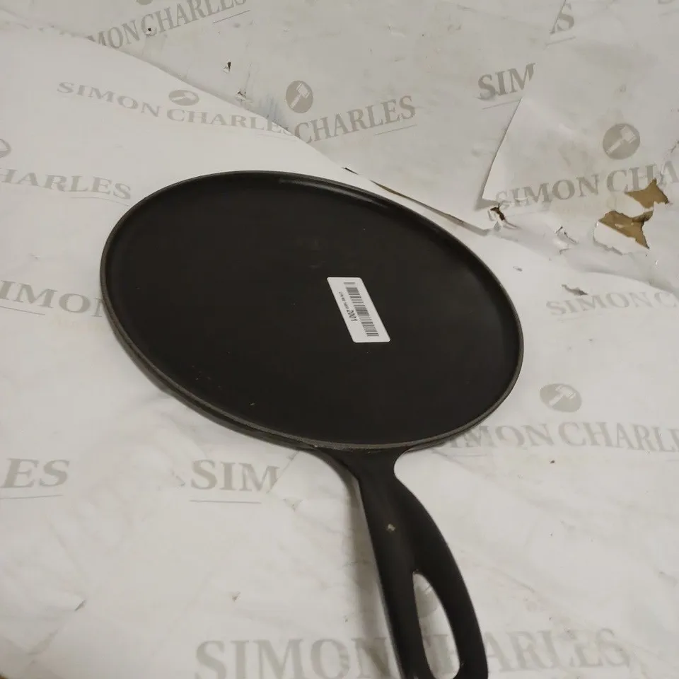 LE CREUSET ENAMELED CAST IRON 10.75" CREPE PAN WITH RATEAU AND SPATULA, MATTE BLACK