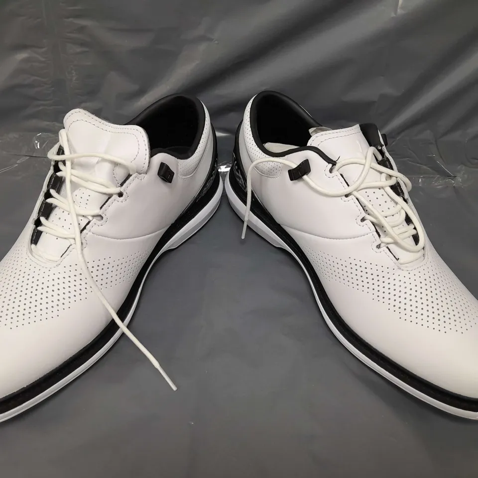 BOXED PAIR OF NIKE JORDAN ADG 4 SHOES IN WHITE/BLACK UK SIZE 9