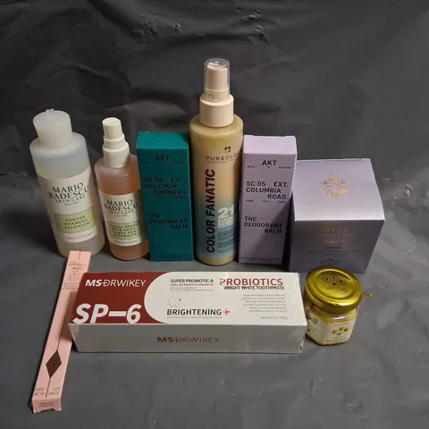 APPROXIMATELY 20 ASSORTED HEALTH AND BEAUTY PRODUCTS TO INCLUDE; THE NAKED TRUTH, MS DRWIKEY, GROW GORGEOUS AND PUREOLOGY