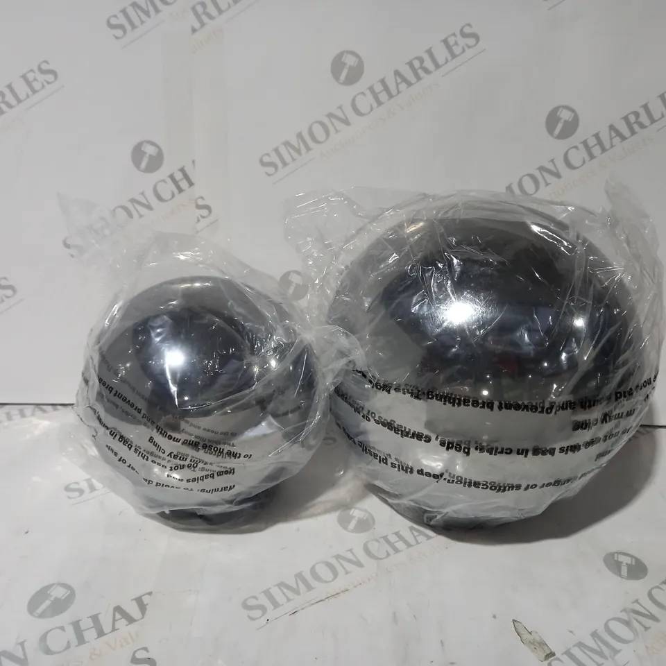 KELLY HOPPEN SET OF 2 INDOOR OUTDOOR PRELIT GLASS DECOR, REFLECTIVE ORBS