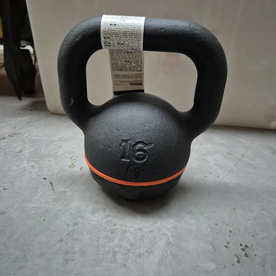 KETTLEBELL 16 KG – BLACK WITH ORANGE BAND