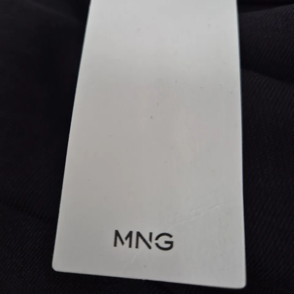 MANGO HOODIE – BLACK – UK SIZE M (EU M)