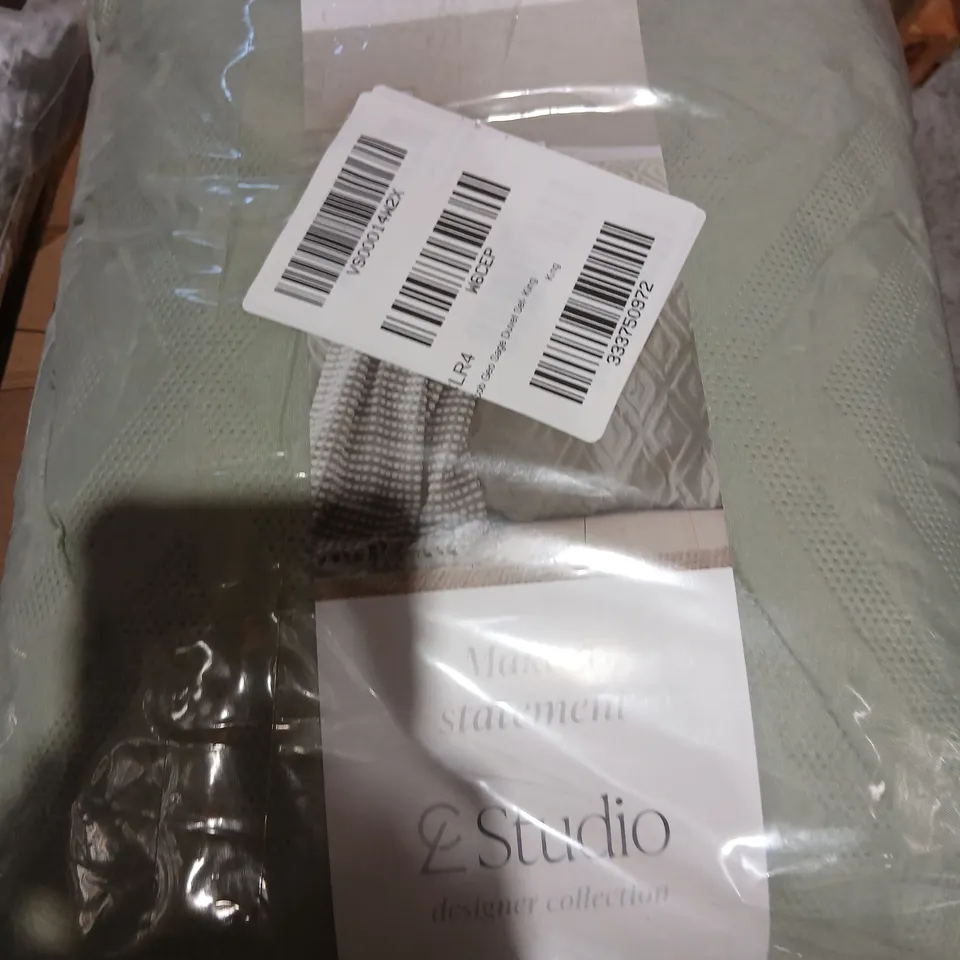 CATHERINE LANSFIELD E STUDIO GEO SAGE DUVET SET KING SIZE