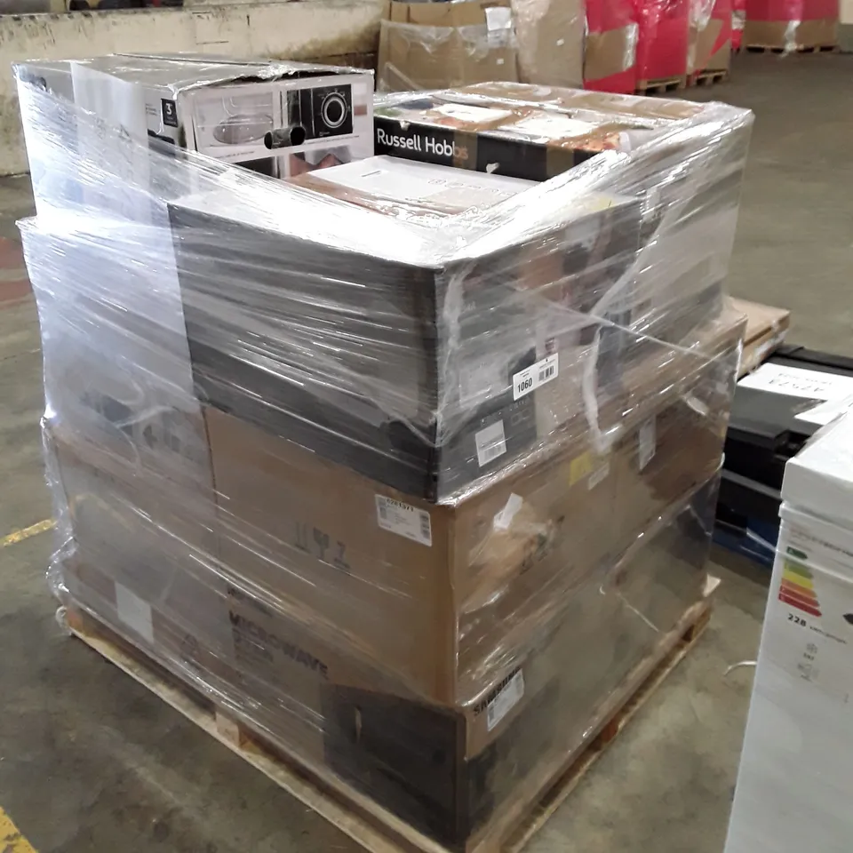 PALLET OF APPROXIMATELY 12 ASSORTED UNPROCESSED RAW RETURN MICROWAVES TO INCLUDE;