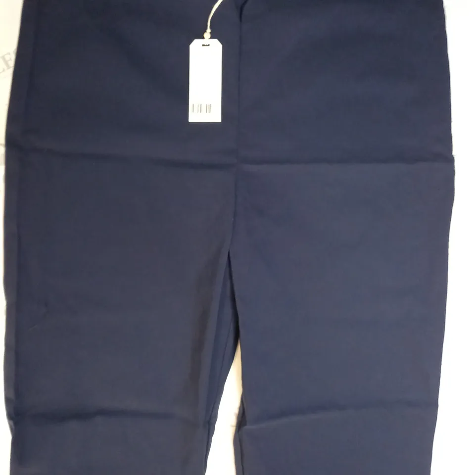MAISON DE NIMES BENGALINE STRETCH CAPRI TROUSERS IN NAVY - L