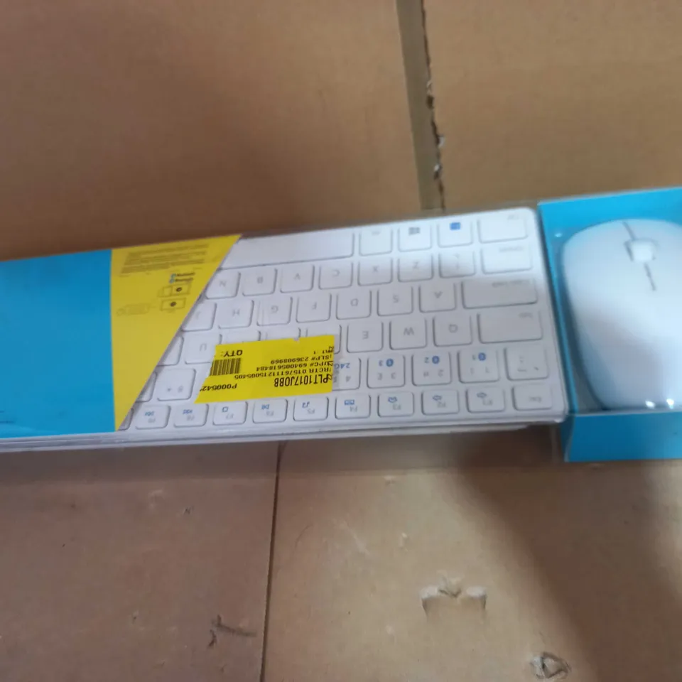 MULTI-MODE WIRELESS KEYBOARD AND MOUSE