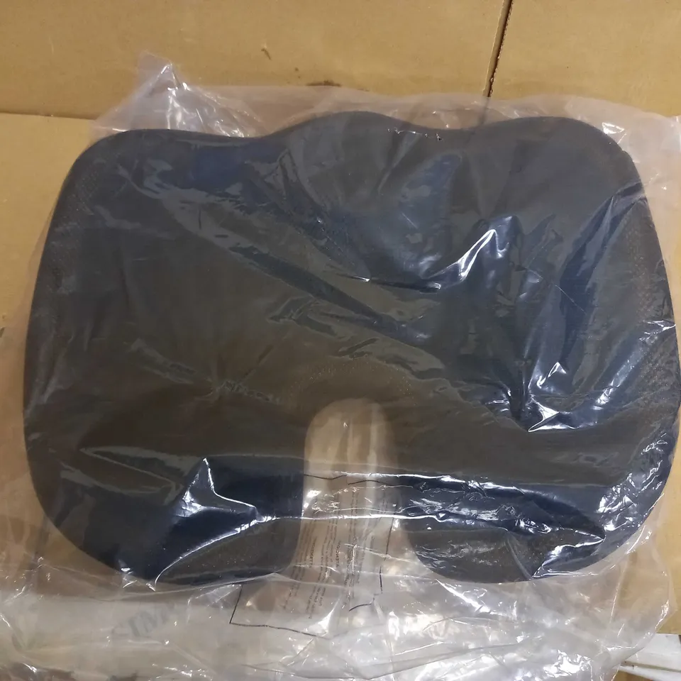 CHAIR SUPPORT CUSHION - BLACK