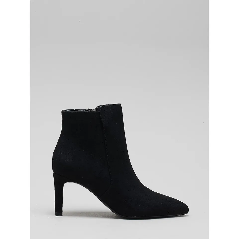 RUTH LANGSFORD HEELED DRESSY BOOT- BLACK SIZE 5 